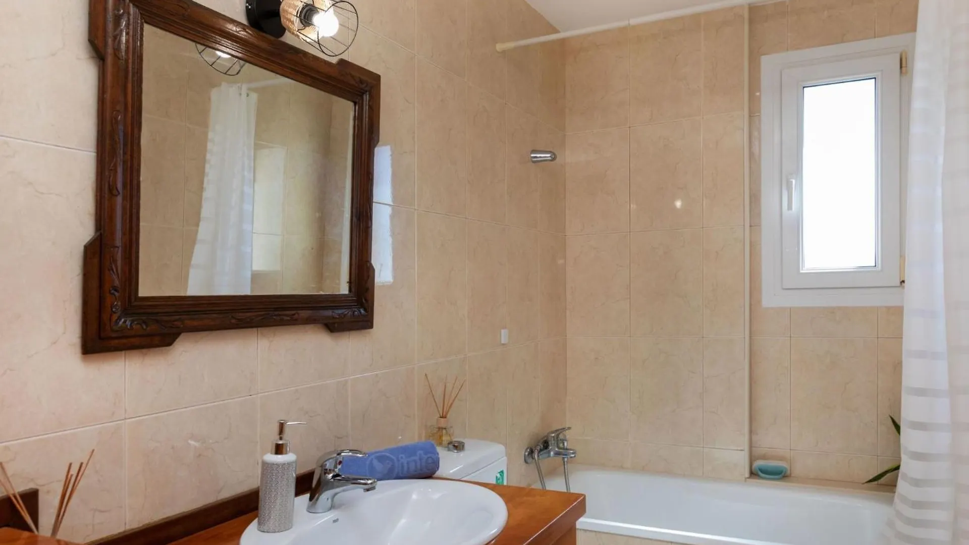 Holiday Home Sant Genis By Interhome Llança