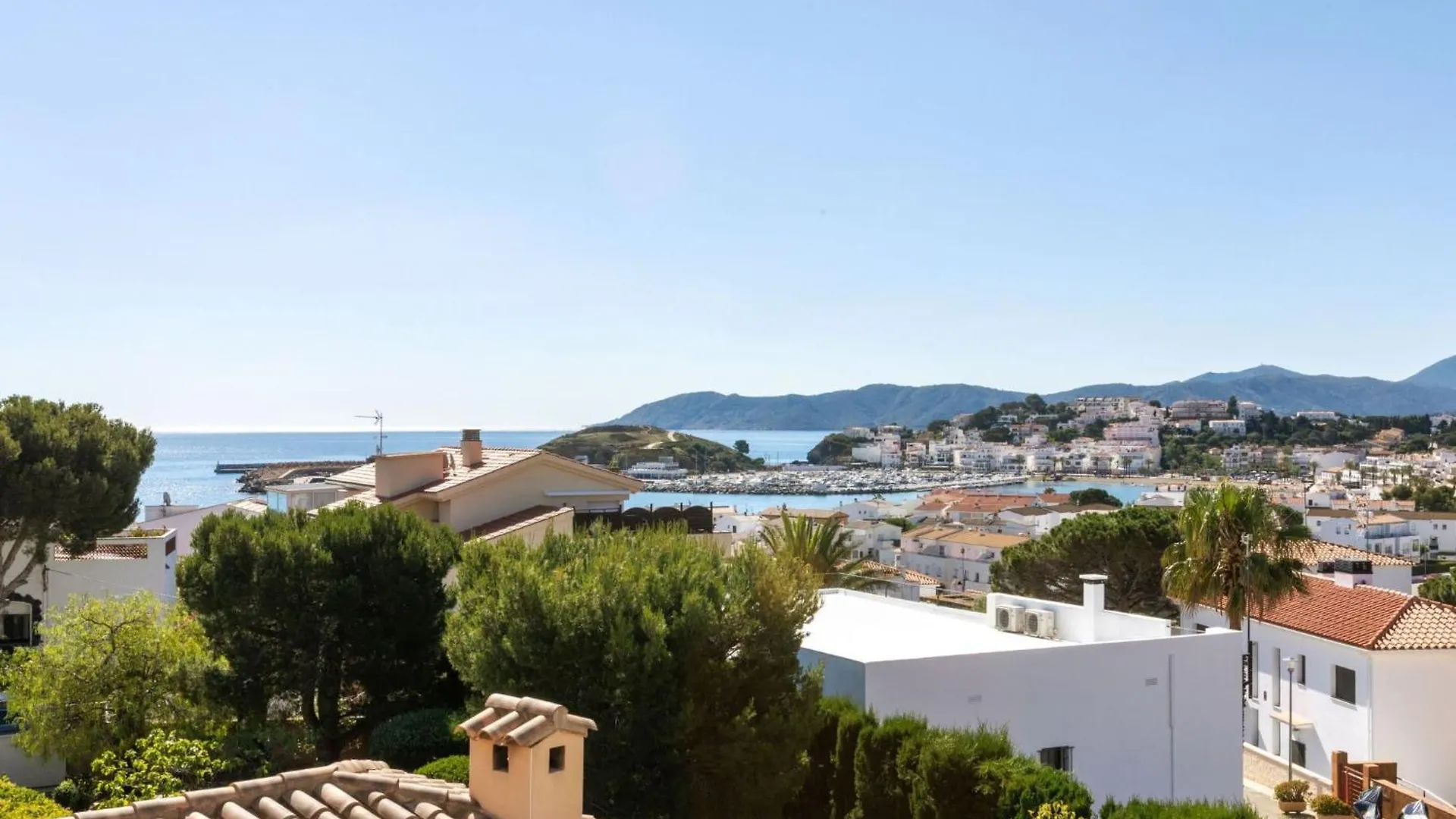 Holiday Home Sant Genis By Interhome Llança Spanien