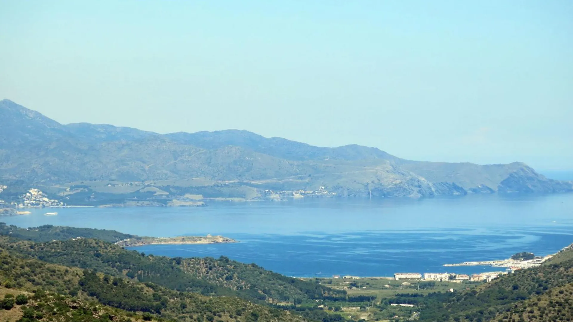 Holiday Home Sant Genis By Interhome Llança